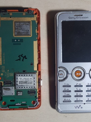 Sony Ericsson W610i used for parts or repair