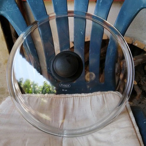 Pyrex glass lid 32cm used, no cracks or damage