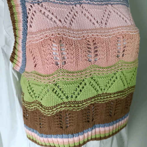 Zara knitted vest multicolor like new, cropped