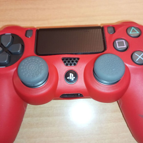 Sony DualShock 4 V2 Wireless Controller with Trust GXT Red Case new