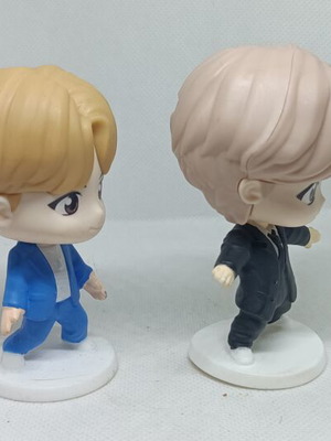 BTS TinyTAN McDonald's Happy Meal figures set of 2, like new