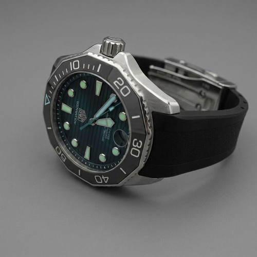 Tag Heuer Aquaracer 300m Automatic watch like new