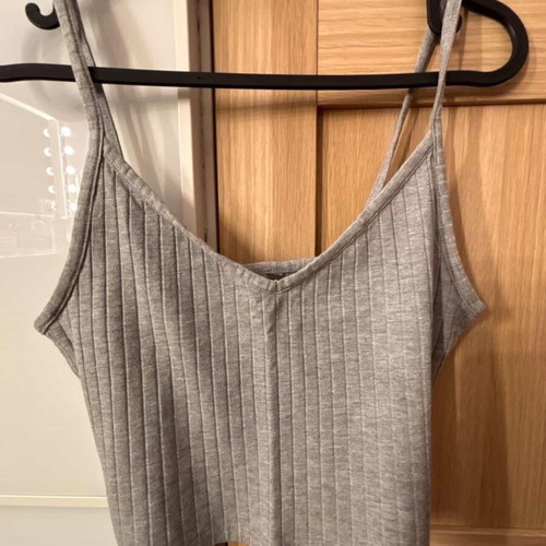 Crop top gray size M like new