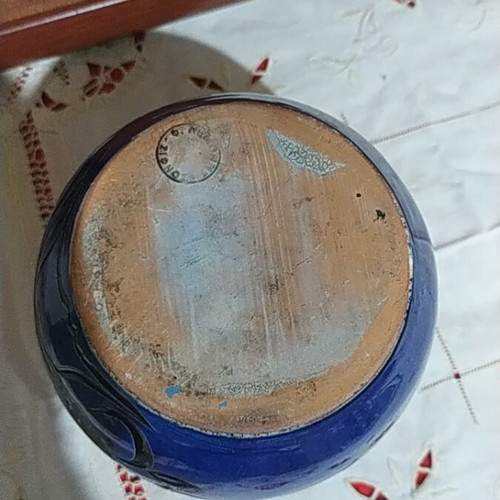 Decorative clay vase
