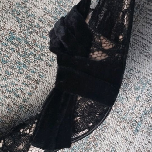 Nine West sandals like new, lace and velvet, heel 9cm, size 38.5