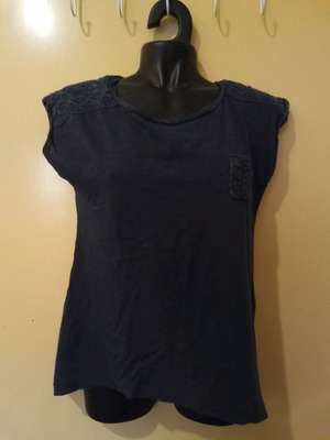 T-shirt μπλε μεταχειρισμένο με κομμάτια δαντέλα μέγεθος M