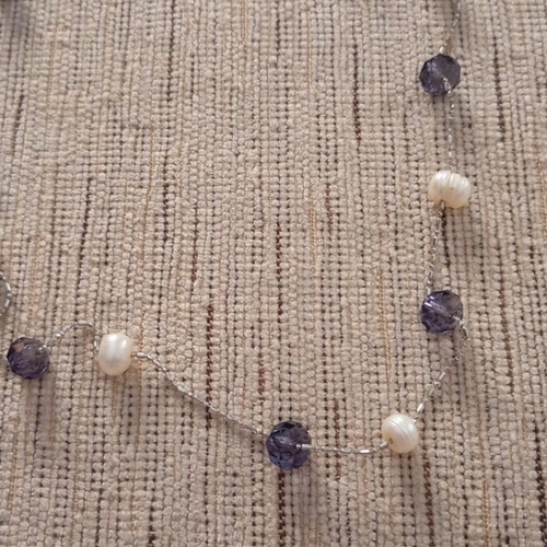 Necklace in excellent condition