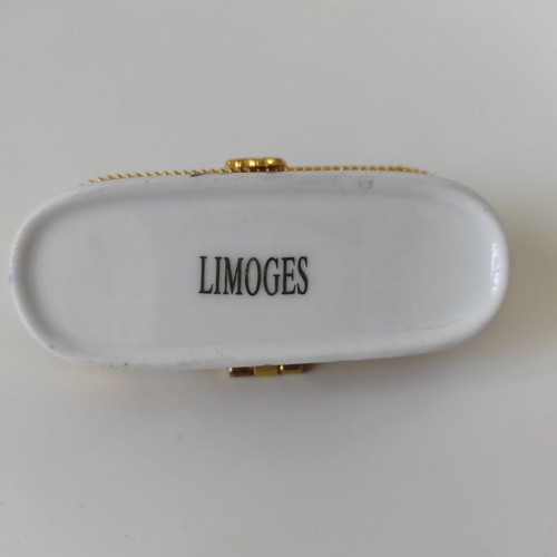 Limoges porcelain trinket box like new with floral design