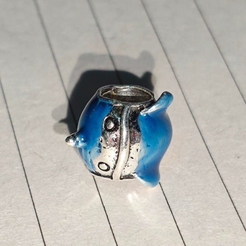Silver charm whale orca with blue enamel like new