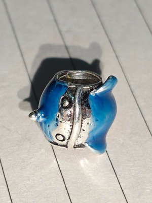 Silver charm whale orca with blue enamel like new