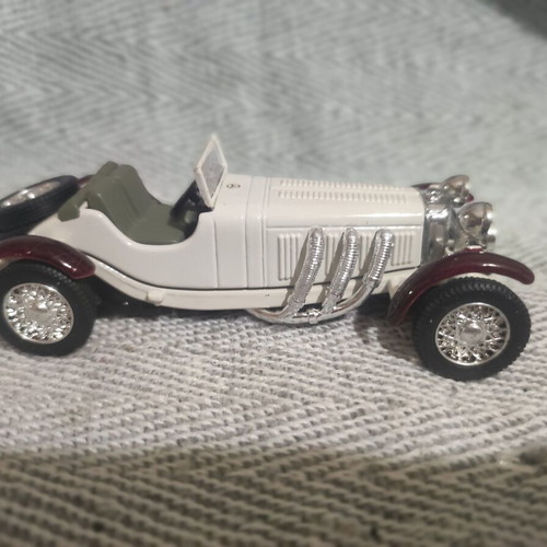 Mercedes Benz SSKL 1930 metal miniature 1:43 New Ray