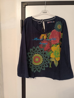 Desigual women's long-sleeve blouse XXL, like new, navy with floral embroidery