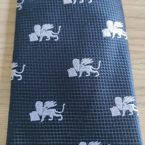 Italian silk tie like new, blue