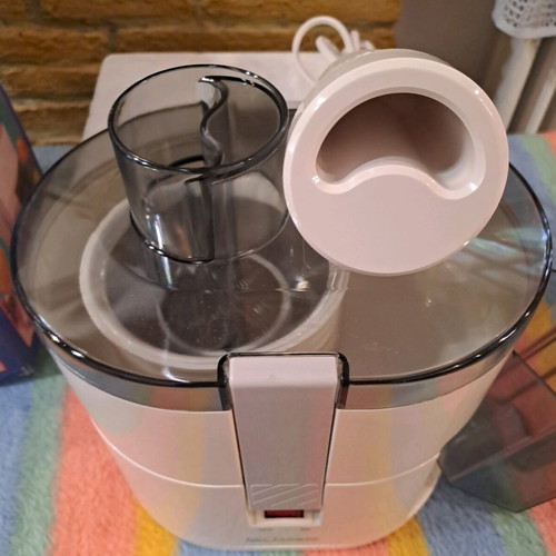 Sayota Japanese juice extractor new with complete packaging