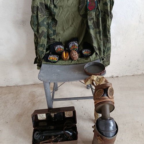 Military items lot used