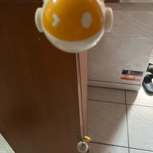 Interactive cat toy used with batteries