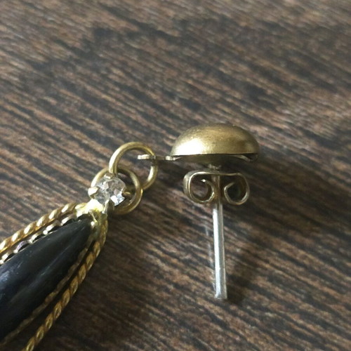 Earring used, old style, one piece