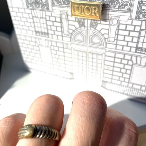 Silver ring with moon design used