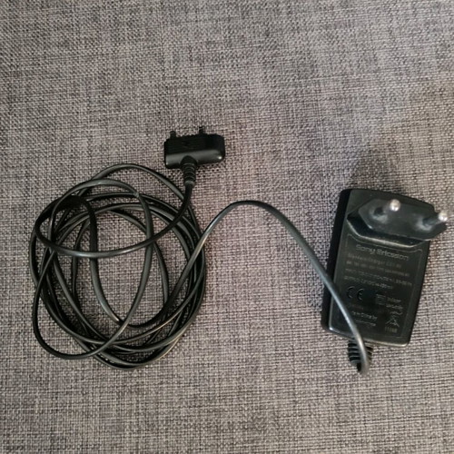 Sony Ericsson mobile charger used, fully functional