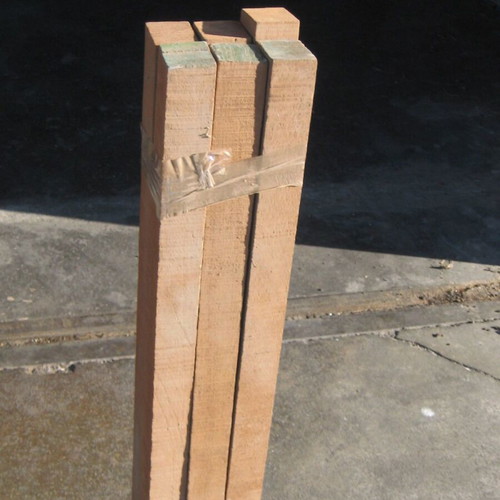 Ξυλεία ΙΡΟΚΟ σε καδρονάκια 50x50x880 χλστ, 17 τεμάχια σαν καινούργιο