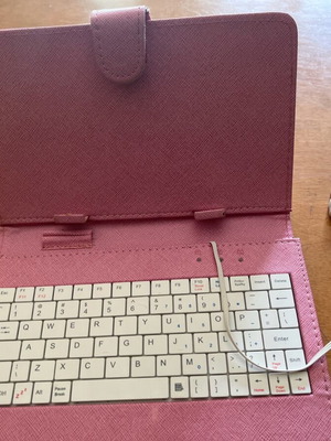 Tablet keyboard case used 23x14