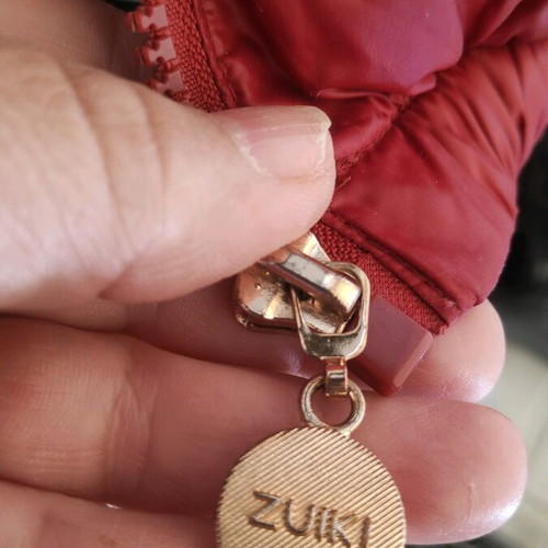 Zuiki Crop Jacket L like new, burgundy with removable hood