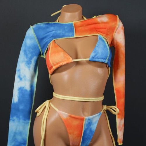 Three-Piece Swimsuit New with Color-Fading Effect in Blue and Red