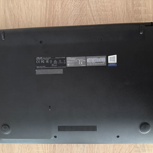 Asus VivoBook X540UA laptop like new, Intel Core i5, 15.6 inch, 256GB SSD