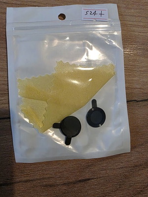 Camera protector for Samsung S24 Plus like new, separate pieces