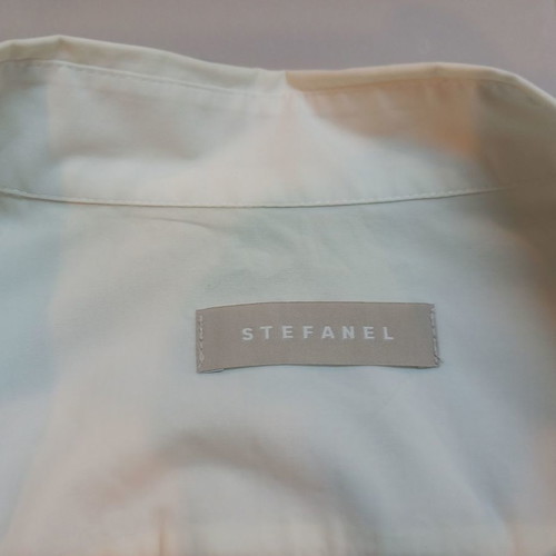 Πουκάμισο λευκό Stefanel μεταχειρισμένο με μεταλλικά κουμπάκια μέγεθος S