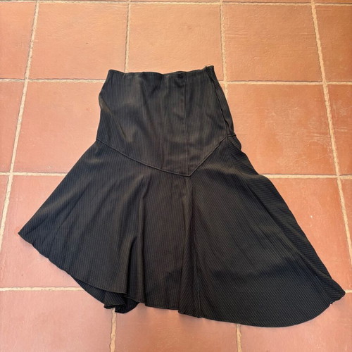 MNG black asymmetric skirt like new with small pattern size M
