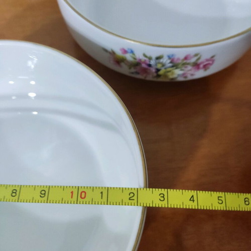 Kaiser 4 porcelain bowls like new, Romantica design