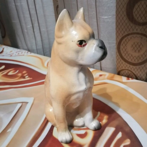 Decorative dog used in excellent condition