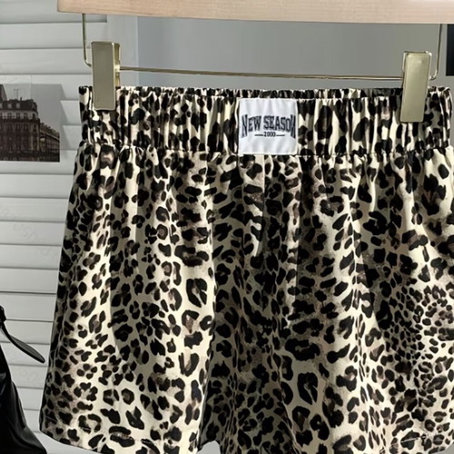 Leopard shorts new medium oversized