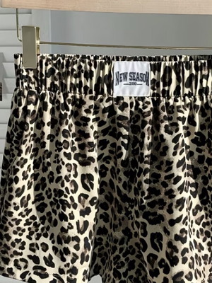 Leopard shorts new medium oversized