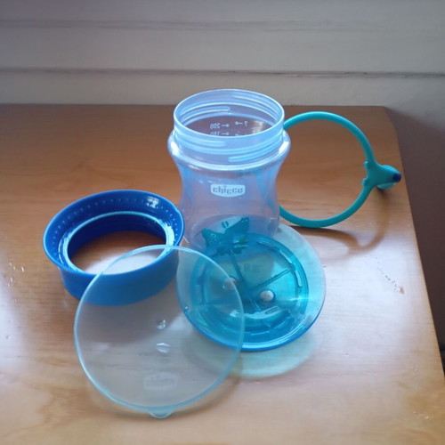 Chicco training cup 200ml 12+ months like new