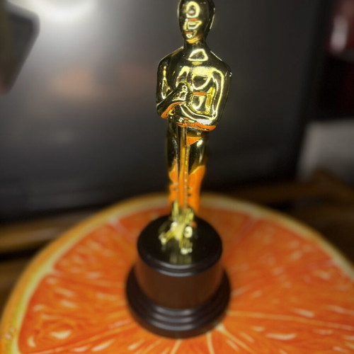 Oscar Sexuality Trophy like new, funny room decor