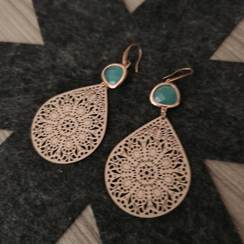 Ethnik earrings like new with embroidered design, metal