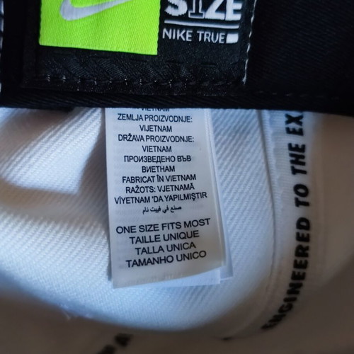 Nike Air cap with flat brim like new