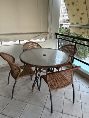 Outdoor Aluminum Dining Set used with 4 Armchairs and Round Glass Table