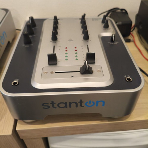 Stanton T.120C Turntable with Numark Concord Needle and Stanton M.201 Mixer like new