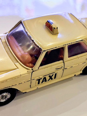 Corgi Mercedes Benz 240D Taxi μεταχειρισμένο