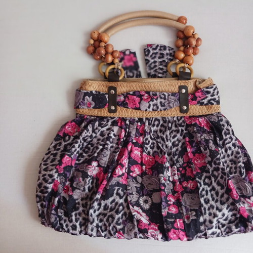 Summer shoulder bag like new, colorful fabric