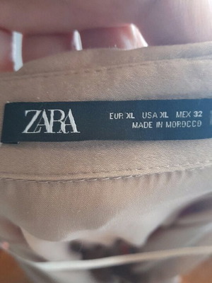 Ολόσωμο σορτς Zara XL σατέν σαν καινούργιο, μπεζ