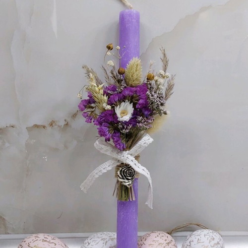 Scented candle with dried flower bouquet new