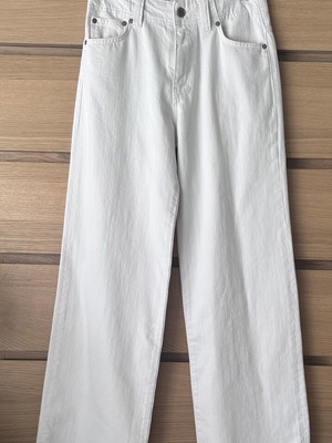 Zara white jeans size 36 like new relaxed fit