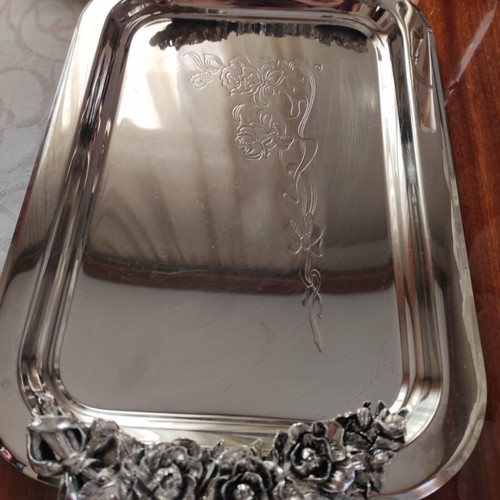 Set of silver-plated tray with six ice cream glasses and vase like new