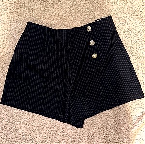 Classy Zara shorts size M ριγέ