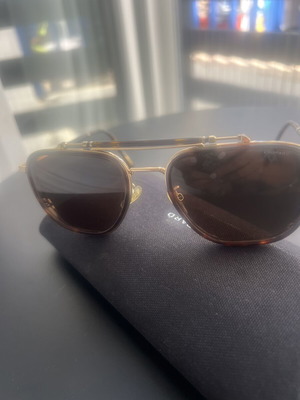 Chopard sunglasses like new, gold color with excellent lenses