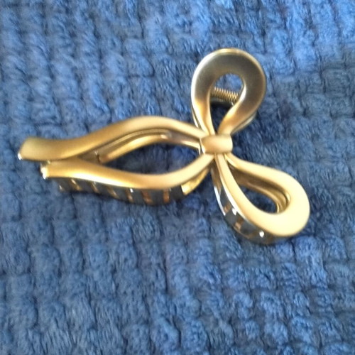 Clamper bow-shaped hair clip gold color new